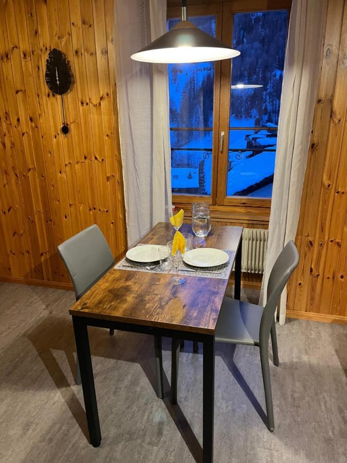 Au Village D'Evolene, Tres Joli Studio Calme Et Ensoleille Eksteriør billede
