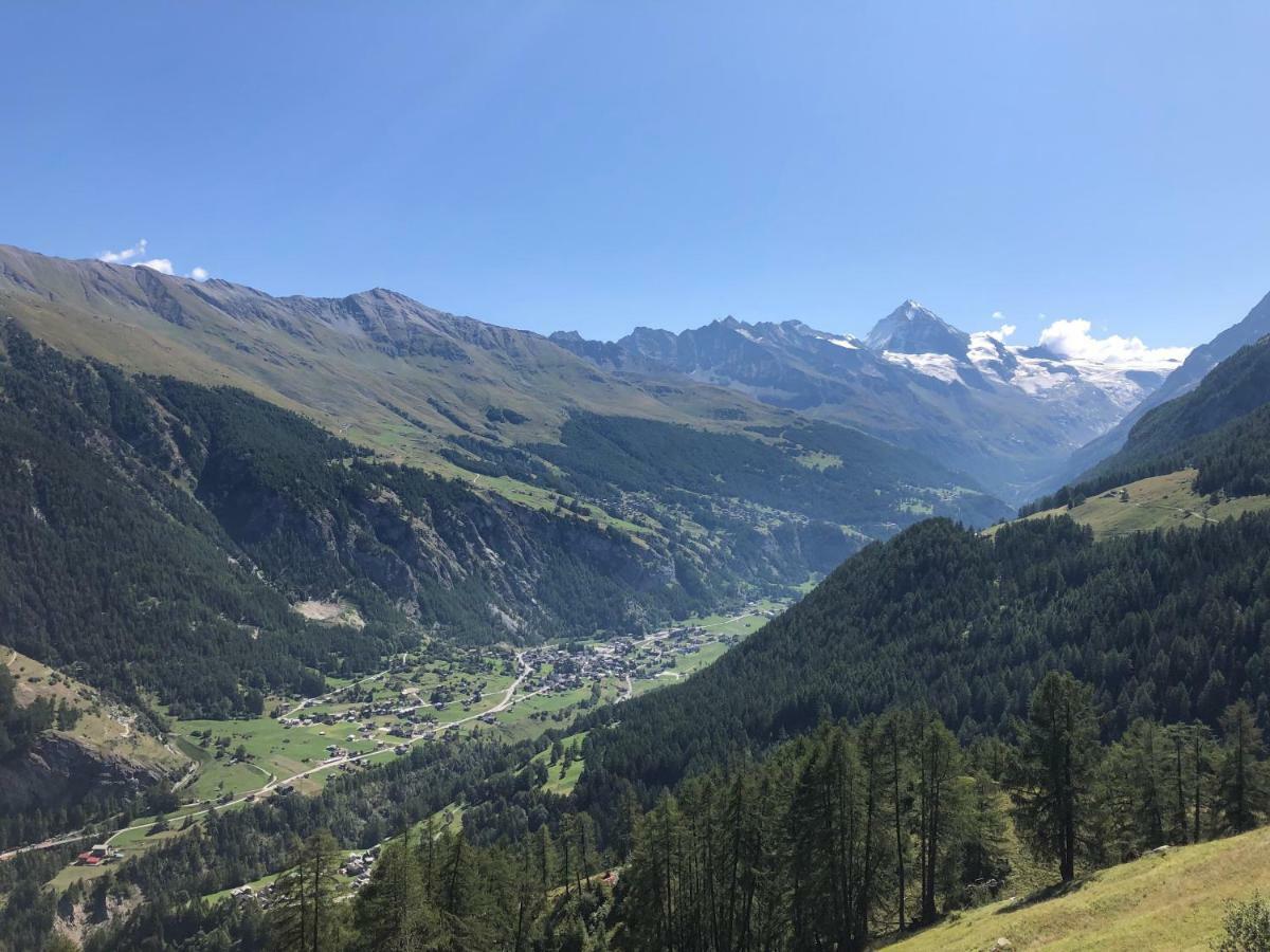Au Village D'Evolene, Tres Joli Studio Calme Et Ensoleille Eksteriør billede